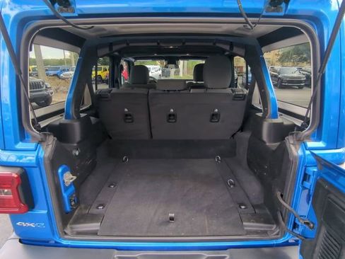 Used 2024 Jeep Wrangler Unlimited Sahara AWD/4WD image 14
