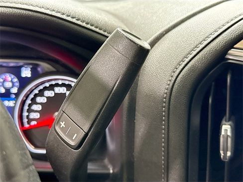 Used 2019 Chevrolet Silverado 1500 High Country image 19