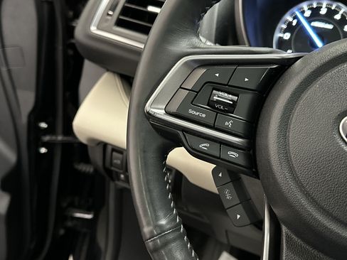 Used 2022 Subaru Ascent Touring AWD/4WD image 30