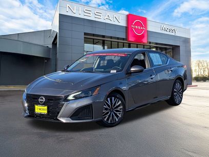 Certified 2023 Nissan Altima 2.5 SV