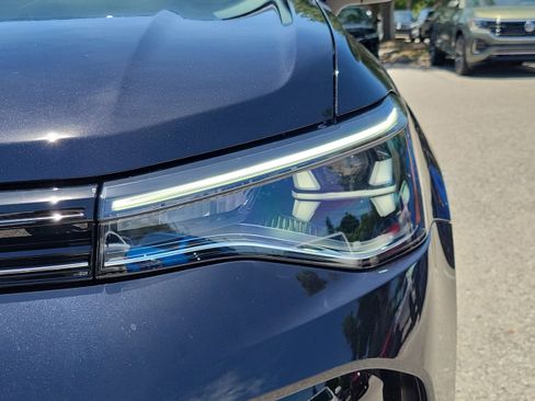New 2026 Volkswagen Taos S FWD image 9