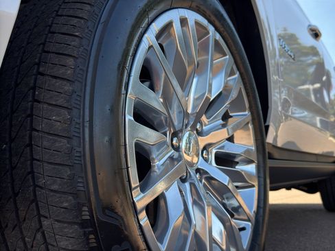 Used 2023 Chevrolet Tahoe High Country w/ Advanced Technology Package image 9