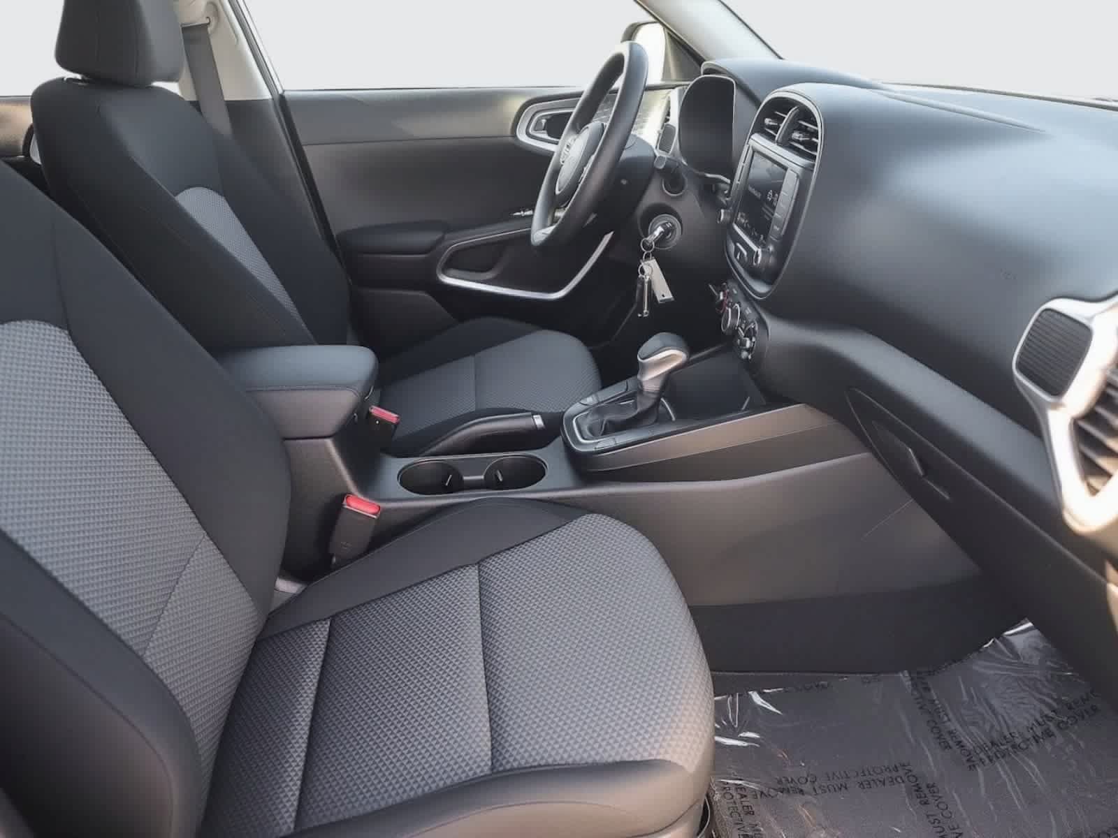 Used 2023 Kia Soul LX FWD image 19