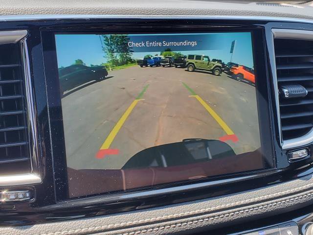 New 2027 Chrysler Pacifica Limited FWD image 16