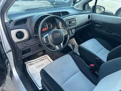 Used 2014 Toyota Yaris LE image 9