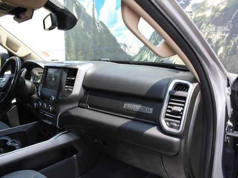 Used 2019 RAM 1500 Big Horn AWD/4WD image 24