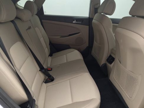 Used 2018 Hyundai Tucson Value FWD image 19