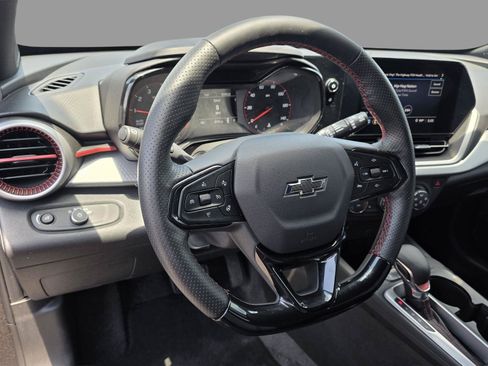 Used 2026 Chevrolet Trax RS w/ Driver Confidence Package FWD image 10