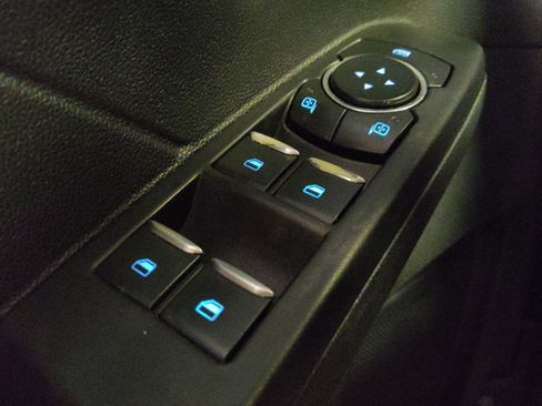 Used 2021 Ford Escape SE w/ Cold Weather Package FWD image 27