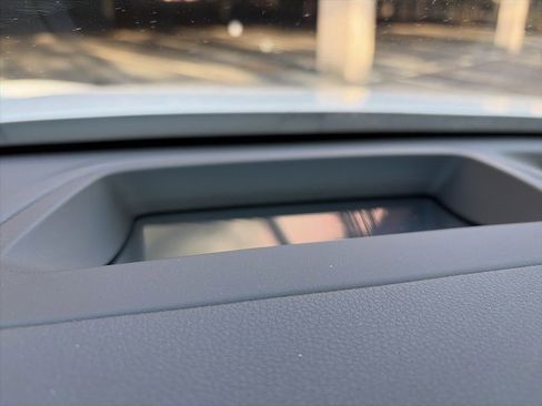 Certified 2025 Genesis GV60 RWD image 10