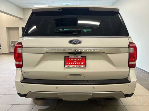 Used 2019 Ford Expedition XLT w/ Equipment Group 201A AWD/4WD image 5