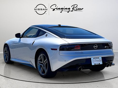 Certified 2024 Nissan Z Sport w/ Floor Mat Package RWD image 4