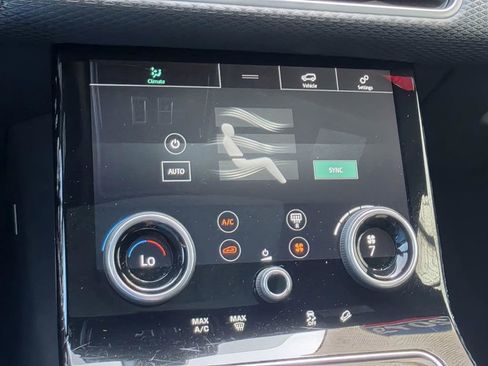 Used 2019 Land Rover Range Rover Velar R-Dynamic SE AWD/4WD image 22