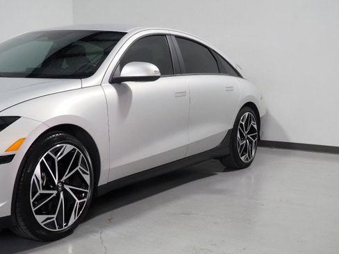 Used 2024 Hyundai Ioniq 6 SEL RWD image 48