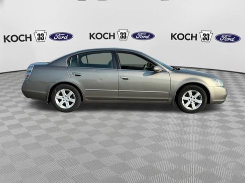 Used 2003 Nissan Altima 2.5 S FWD image 9