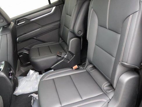 New 2025 GMC Acadia Elevation w/ Elevation Premium Package image 13