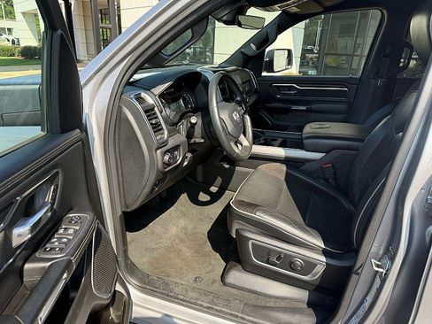 Used 2024 RAM 1500 Laramie RWD image 9