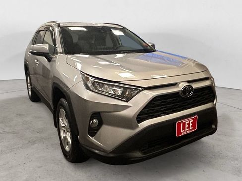 Used 2019 Toyota RAV4 XLE w/ Convenience Package AWD/4WD image 8