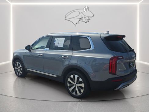 Used 2022 Kia Telluride EX w/ EX Premium Package AWD/4WD image 3
