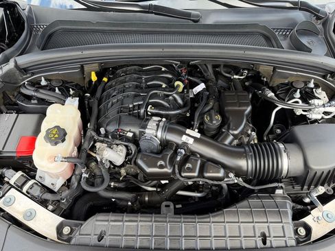 Used 2022 Jeep Grand Cherokee Limited AWD/4WD image 30