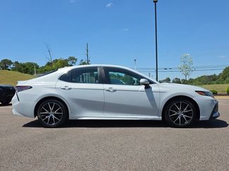 Used 2023 Toyota Camry SE FWD video 2