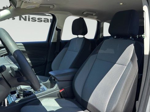 Used 2017 Ford Escape SE AWD/4WD image 14