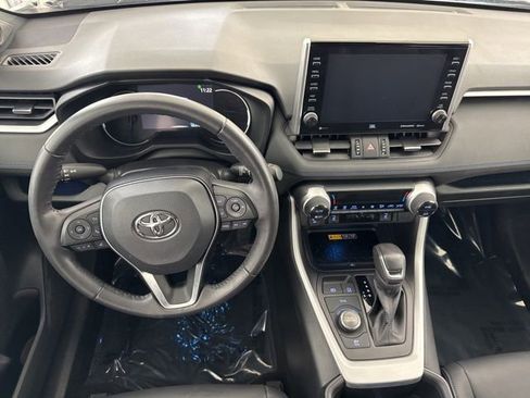 Used 2022 Toyota RAV4 XSE AWD/4WD image 24