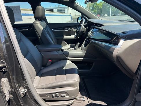 Used 2020 Cadillac XT6 Premium Luxury w/ LPO, Floor Liner Package FWD image 25