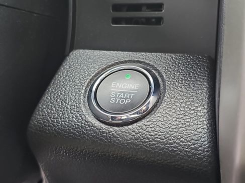 Used 2020 Ford F150 Lariat w/ Equipment Group 502A Luxury image 28