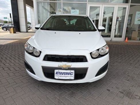 Used 2015 Chevrolet Sonic LT image 3