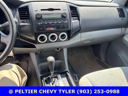 Used 2006 Toyota Tacoma PreRunner RWD image 16