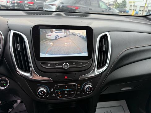 Used 2018 Chevrolet Equinox LT w/ Sun & Infotainment Package image 22