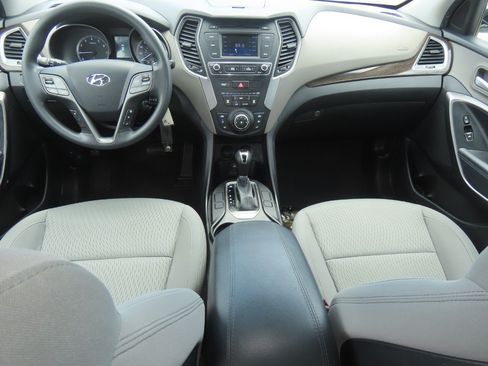 Used 2017 Hyundai Santa Fe Sport FWD image 23