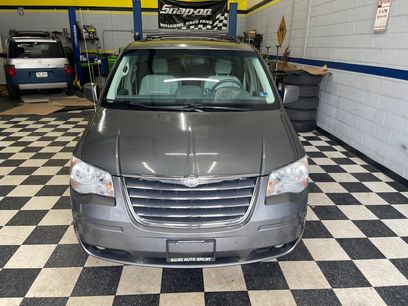 Used 2009 Chrysler Town & Country Touring