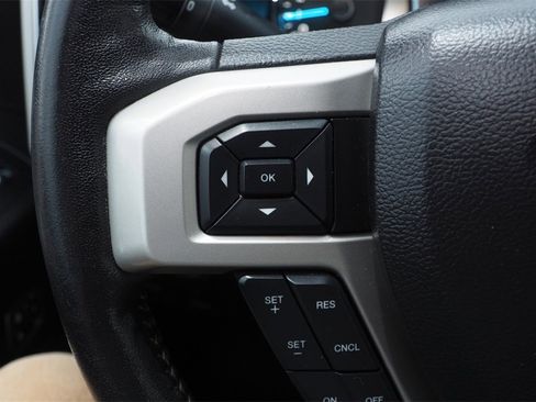 Used 2019 Ford F150 Lariat w/ Equipment Group 501A Mid image 28