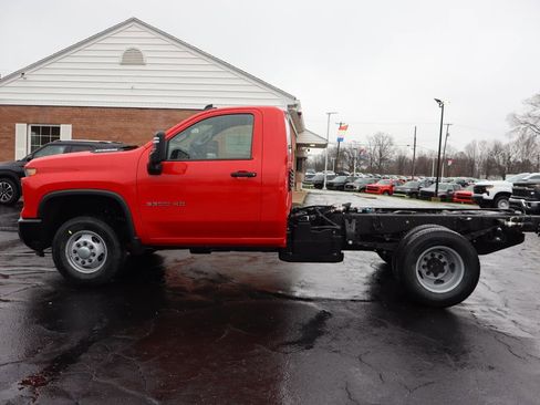 New 2026 Chevrolet Silverado 3500 W/T image 15