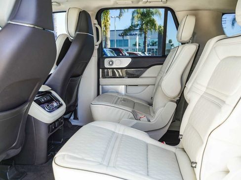 Used 2021 Lincoln Navigator L Black Label w/ Special Edition Package image 15