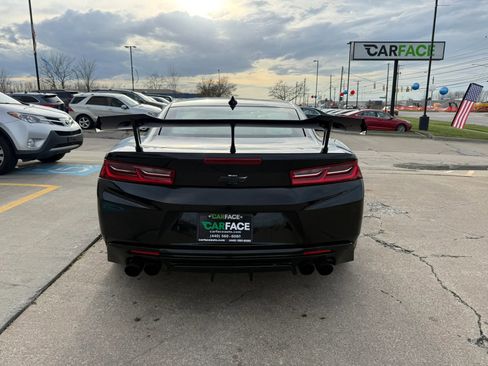 Used 2018 Chevrolet Camaro SS image 10