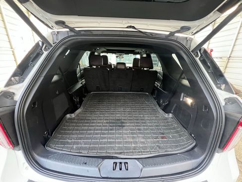 Used 2021 Ford Explorer Platinum w/ Equipment Group 601A image 7