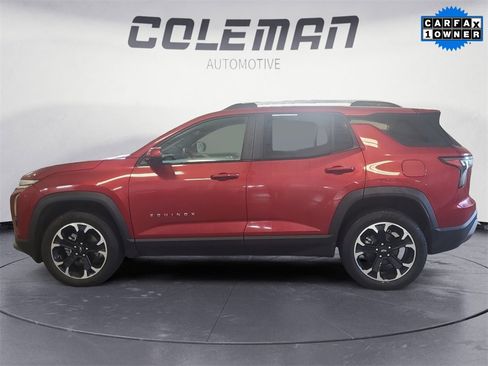 Used 2025 Chevrolet Equinox LT w/ Convenience Package II image 2