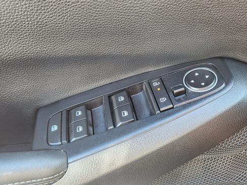 Used 2025 Kia Seltos EX image 13