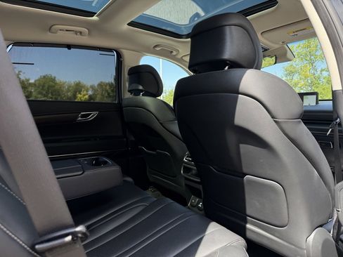 Used 2024 Genesis GV80 3.5T image 32