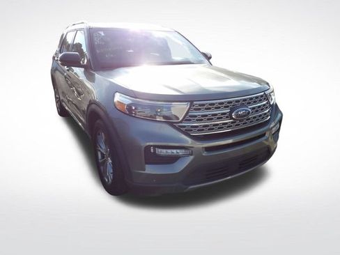 Used 2020 Ford Explorer Limited RWD image 2