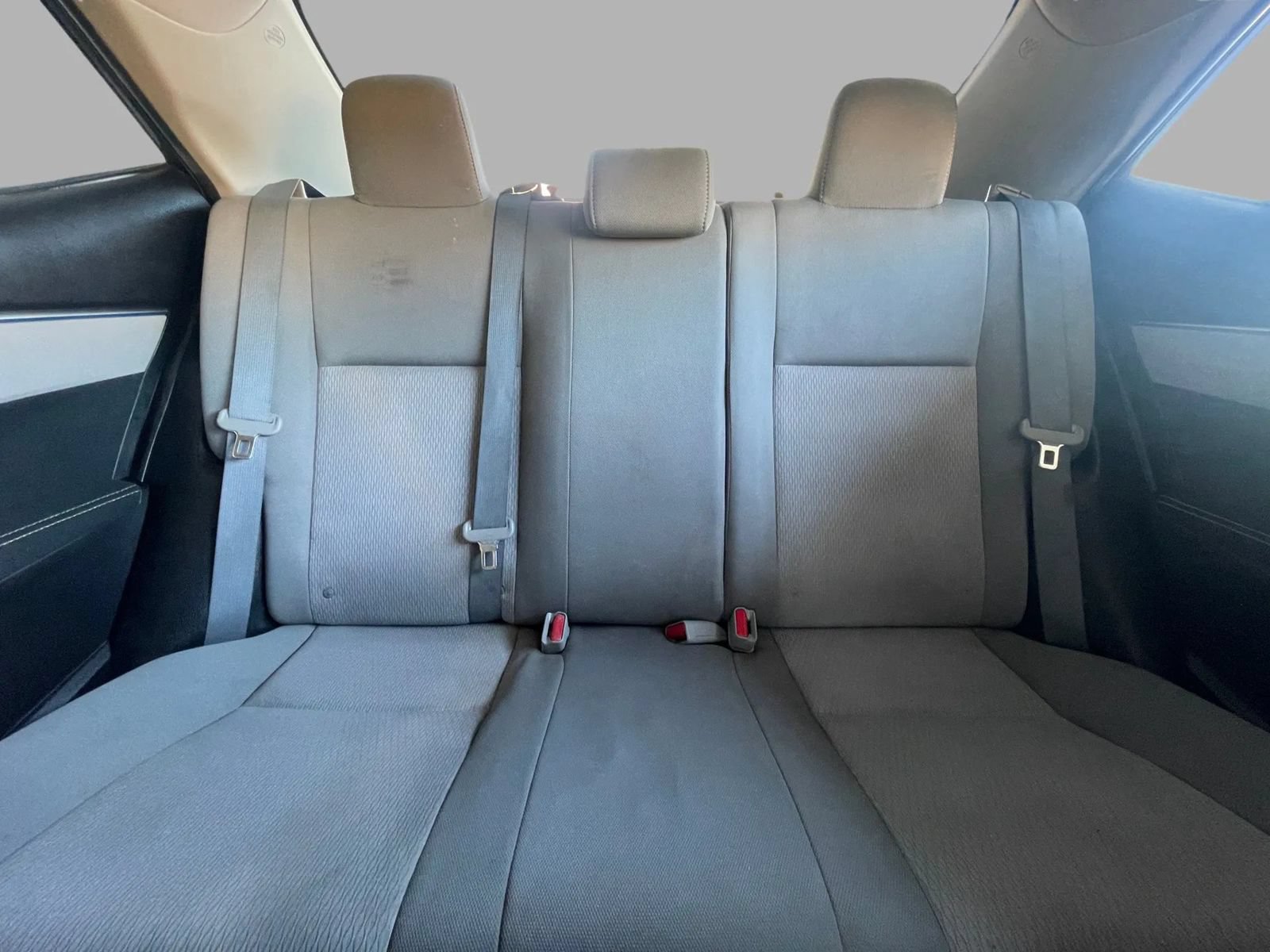 Used 2014 Toyota Corolla LE FWD image 28