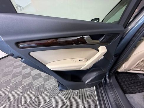Used 2019 Audi Q5 2.0T Premium Plus w/ Premium Plus Package AWD/4WD image 28