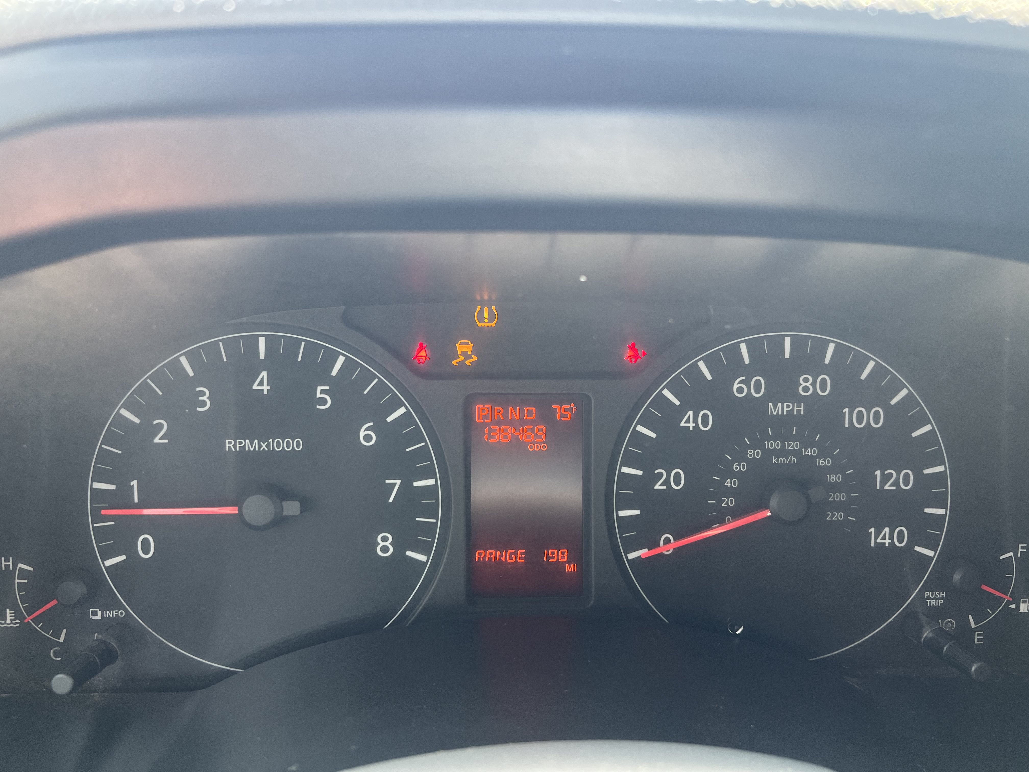 Used 2013 Nissan NV 2500 SV w/ Technology Pkg RWD image 18