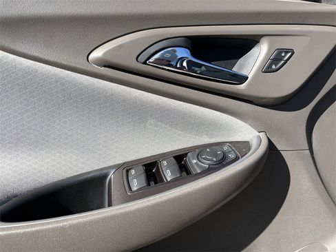 Used 2019 Chevrolet Malibu LS image 11