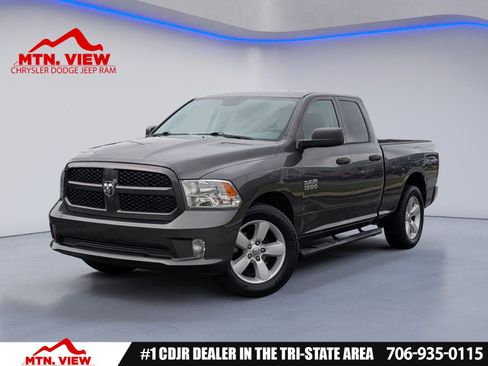 Used 2016 RAM 1500 Express RWD image 1