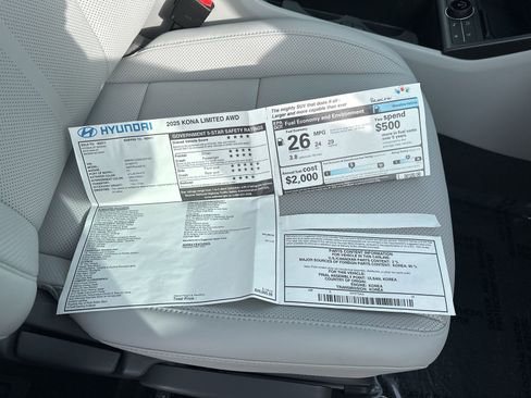 Used 2025 Hyundai Kona Limited image 35