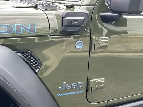 Used 2023 Jeep Wrangler Unlimited Rubicon 4xe w/ Safety Group image 15